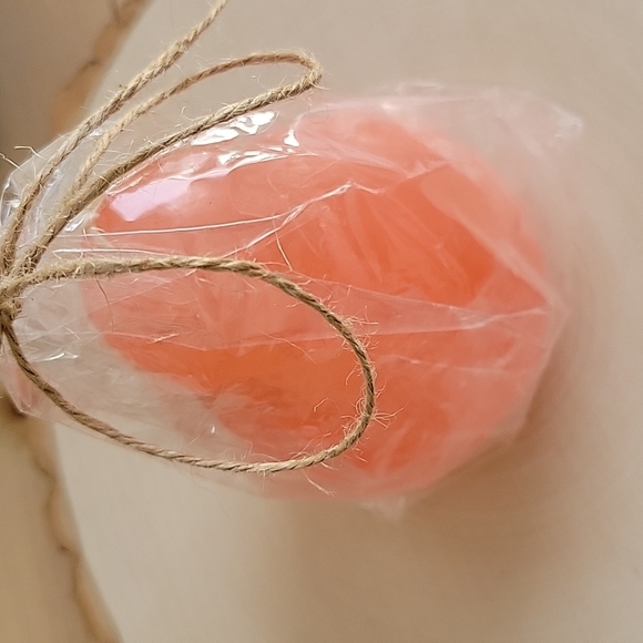 Vance Kitira Timber Pear Candle - Picture 4 of 4